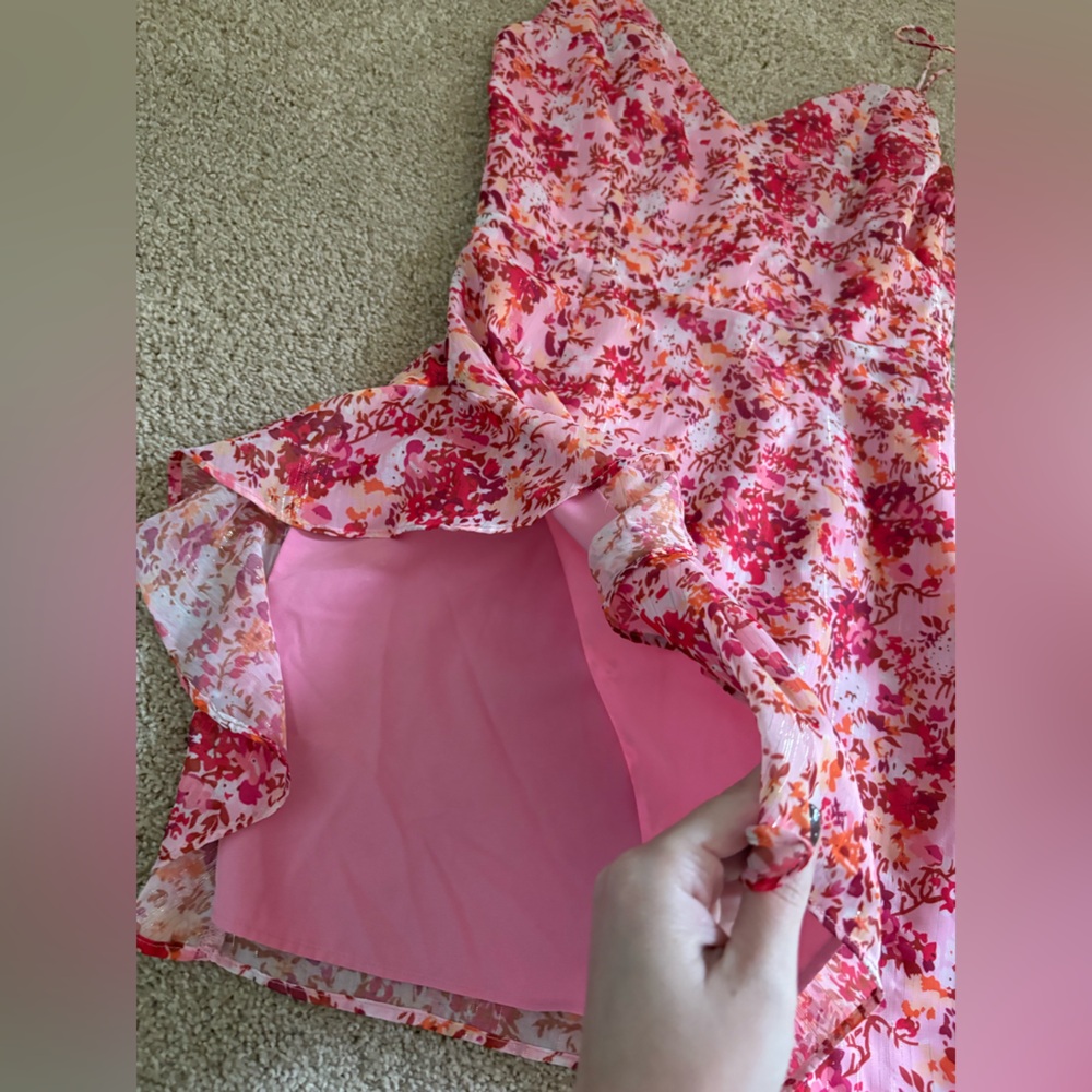 NWOT Superdown Floral Mini Dress with Slit - Picture 6 of 9